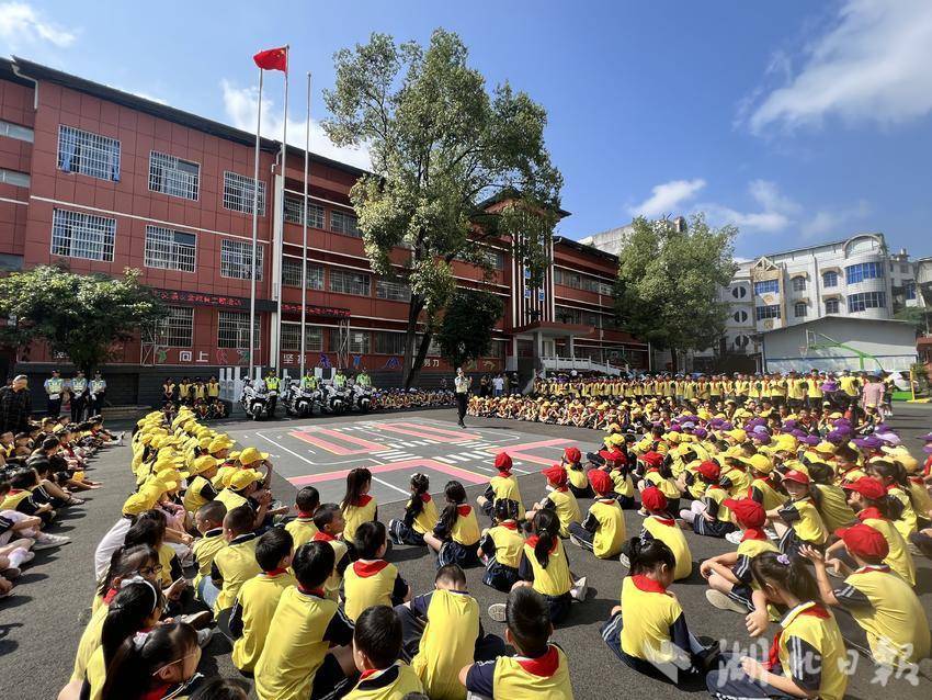 夺宝英雄游戏